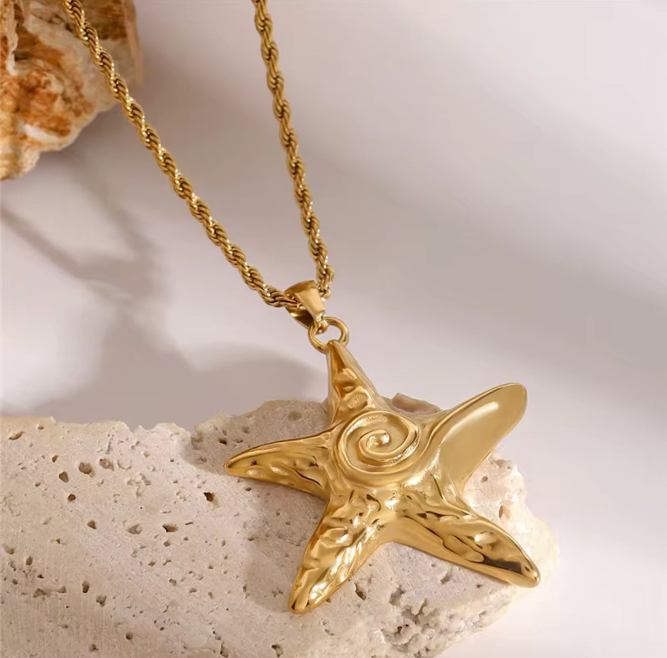 Estrella del Caribe Necklace